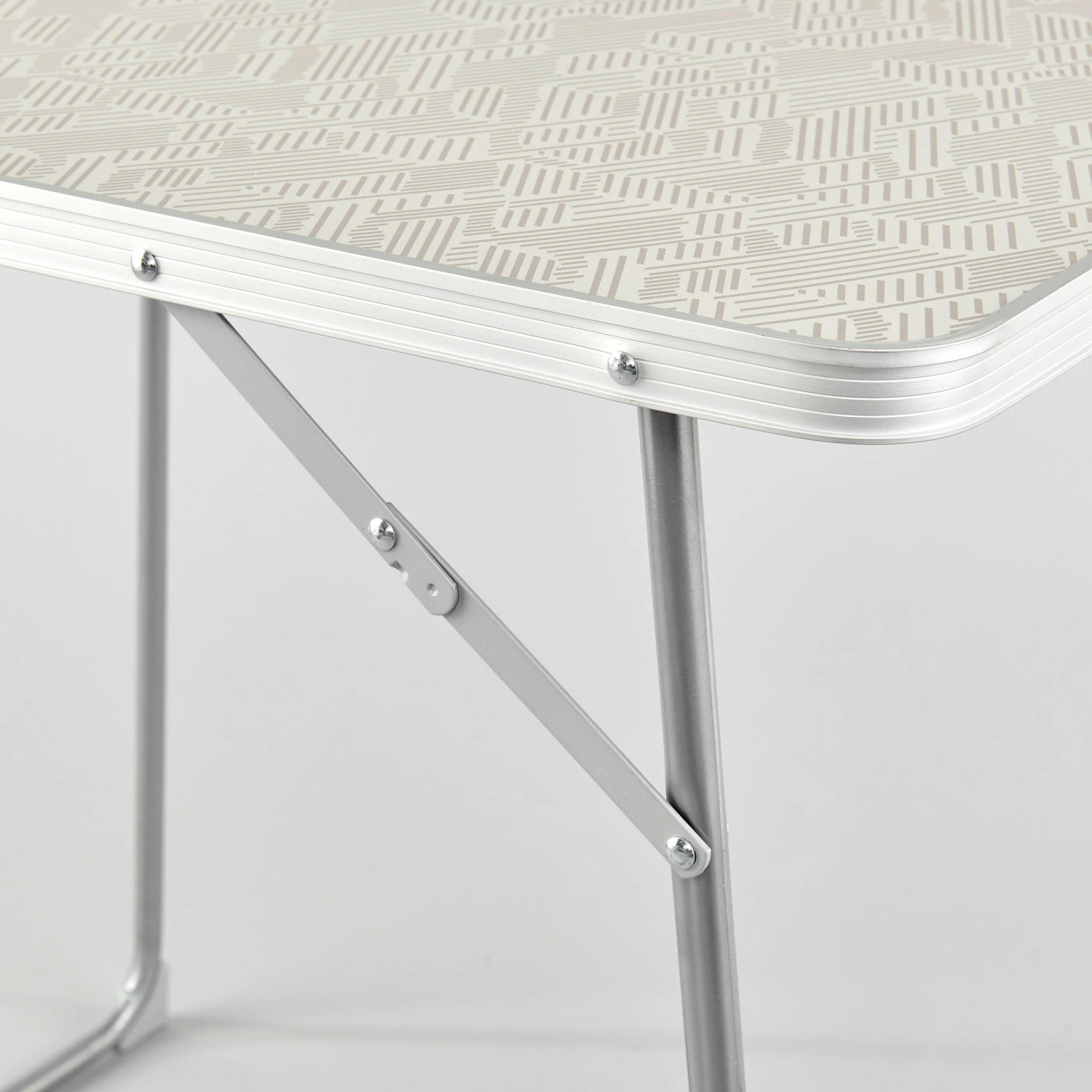 Quechua FOLDING CAMPING TABLE – 2 TO 4 PEOPLE 15 Quechua FOLDING CAMPING TABLE – 2 TO 4 PEOPLE - Image 13