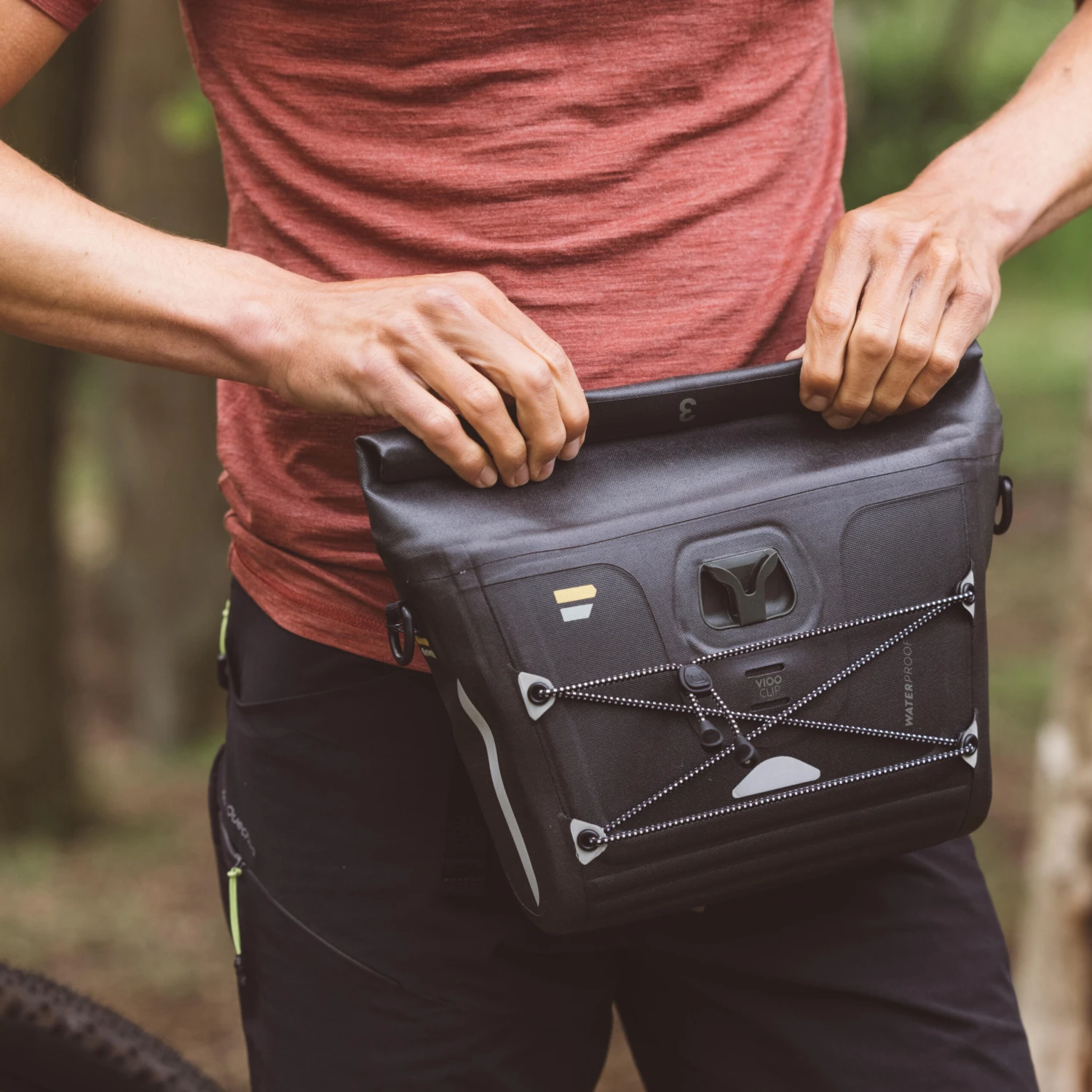 Riverside 3.5L Waterproof Handlebar Bag Bikepacking 13 Riverside 3.5L Waterproof Handlebar Bag Bikepacking - Image 11