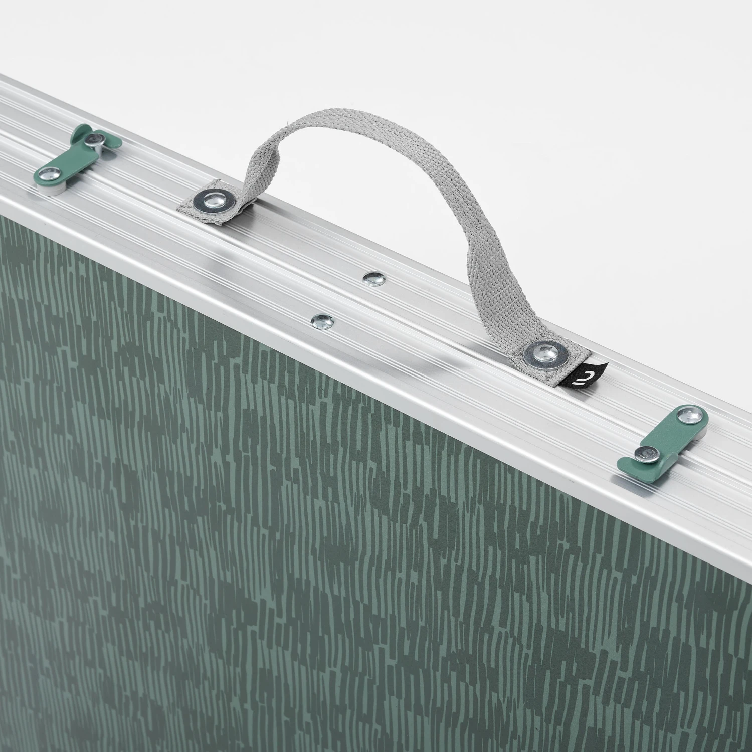 Quechua FOLDING CAMPING TABLE - 4 TO 6 PEOPLE 10 Quechua FOLDING CAMPING TABLE - 4 TO 6 PEOPLE - Image 8