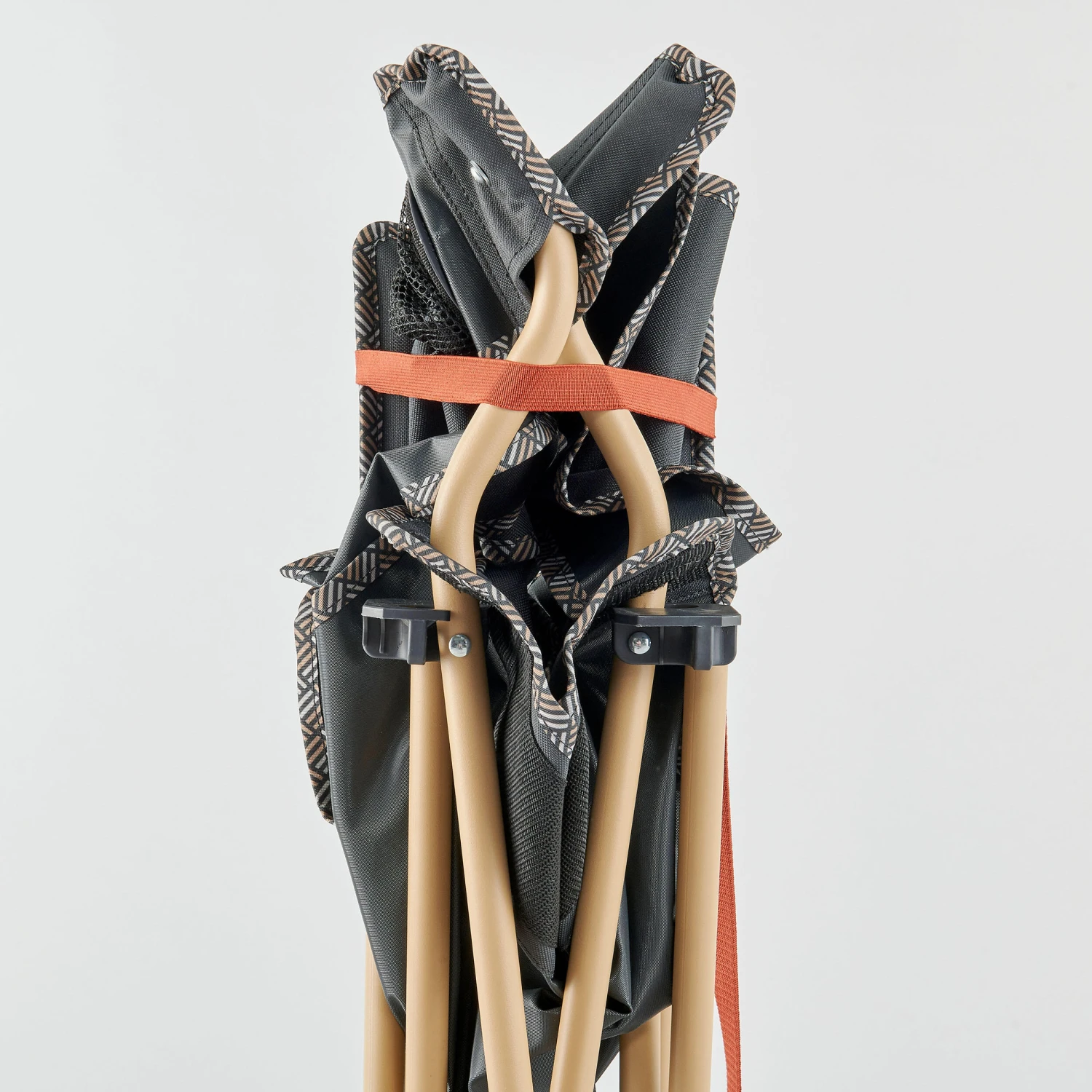 Quechua Camping Big Folding Armchair - Basic XL 6 Quechua Camping Big Folding Armchair - Basic XL - Image 4