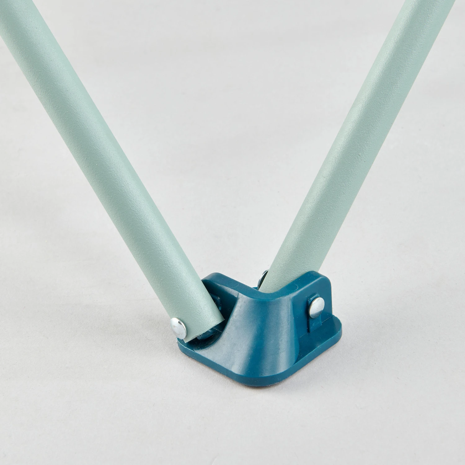 Quechua Folding Camping Chair 9 Quechua Folding Camping Chair - Image 7