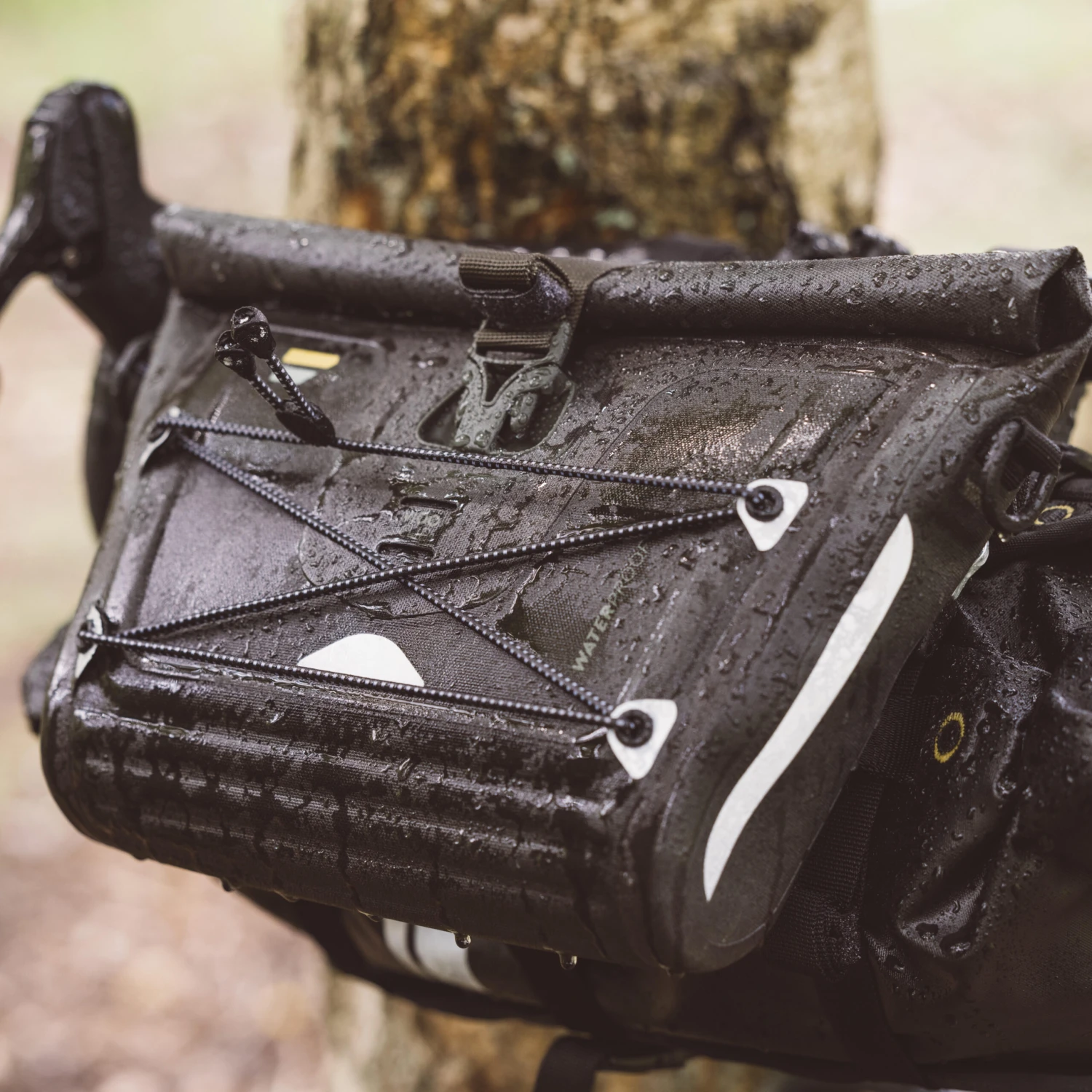 Riverside 3.5L Waterproof Handlebar Bag Bikepacking 5 Riverside 3.5L Waterproof Handlebar Bag Bikepacking - Image 3
