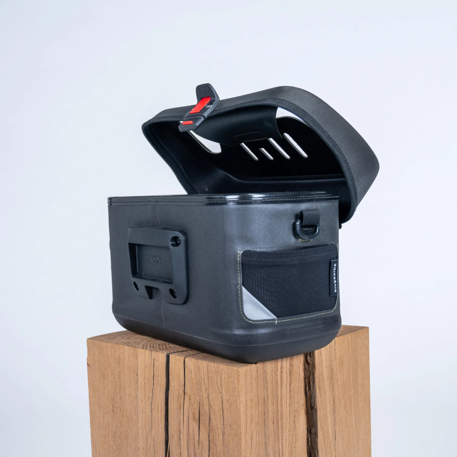 Riverside 7L Touring Waterproof Handlebar Bag IPX4 5 Riverside 7L Touring Waterproof Handlebar Bag IPX4 - Image 3