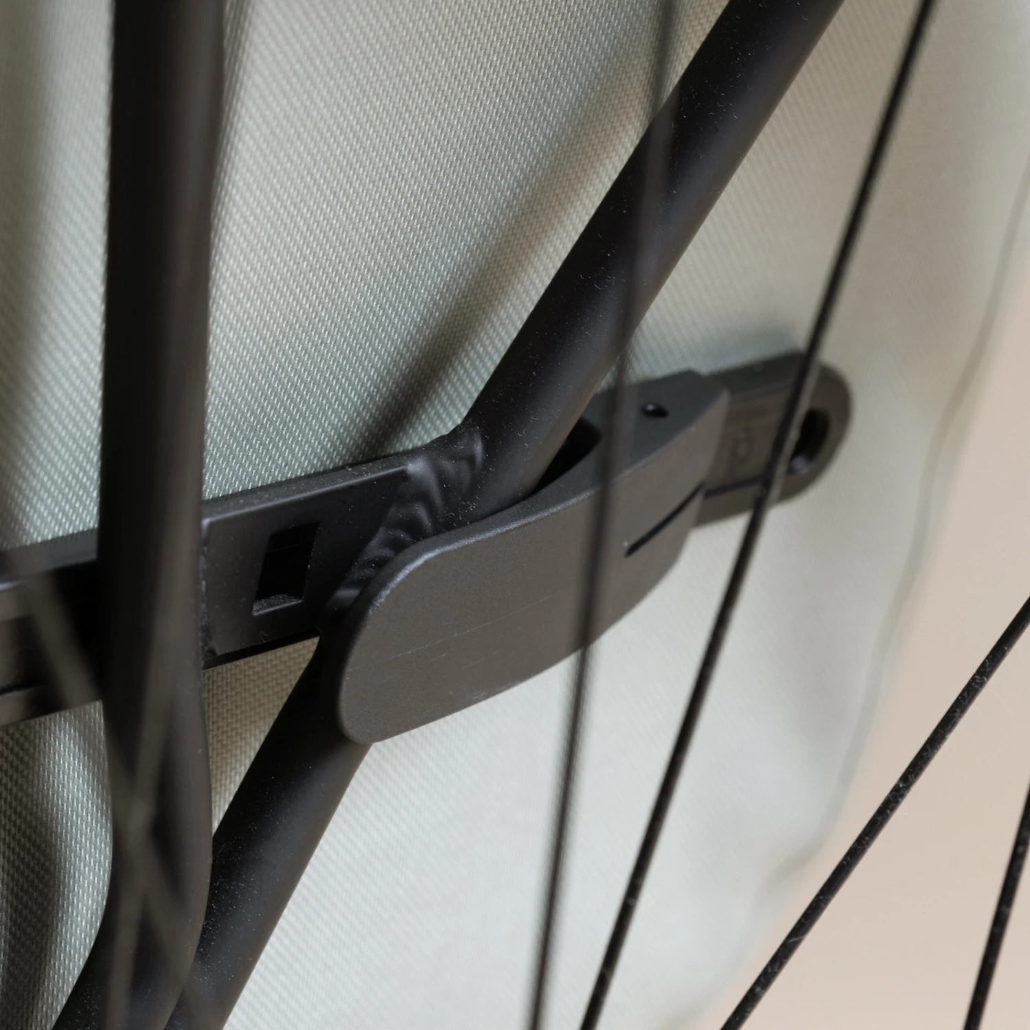 27L Waterproof Bike Bag 900 10 27L Waterproof Bike Bag 900 - Image 8